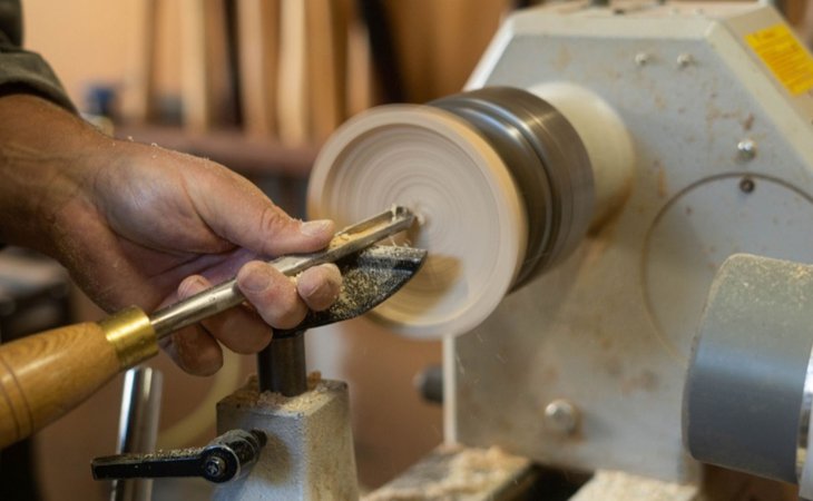 Photo Tournage sur bois : réalisez votre stylo - Les Échappées Estivales
