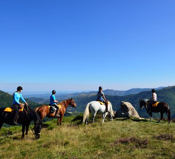 Horse-riding trail in the Monts d'Ardèche Nature Park