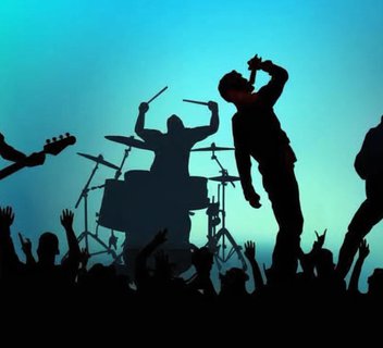 Photo Soirée-concerts avec les groupes "Les Ardéchois" et "Evergold" (sous chapiteau)