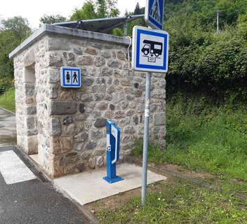 Borne de recharge VAE – Aire des Collanges (Dolce Via)