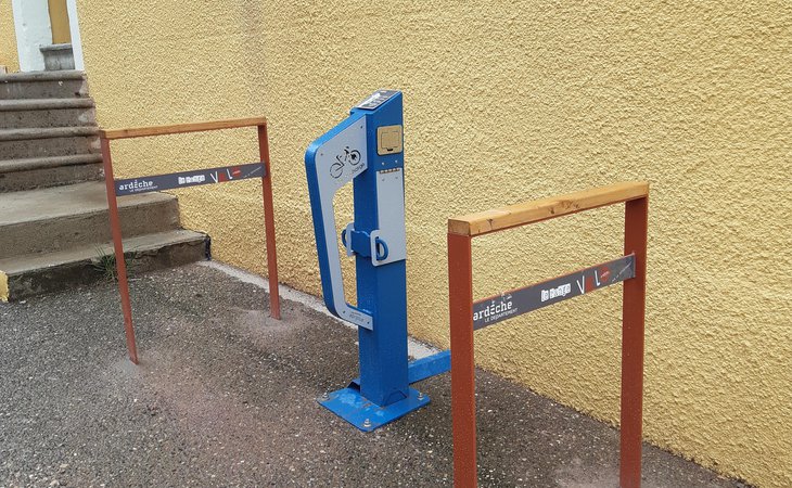Photo Borne de recharge VAE – Saint Pierreville