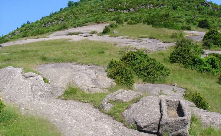 Photo Saint-Maurice-en-Chalencon - Les greniers à eau