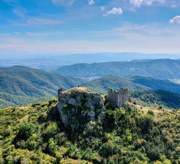 Saint-Laurent-du-Pape - Château de Pierre-Gourde