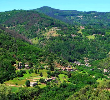Saint-Maurice-en-Chalencon - Les corniches de l'Eyrieux