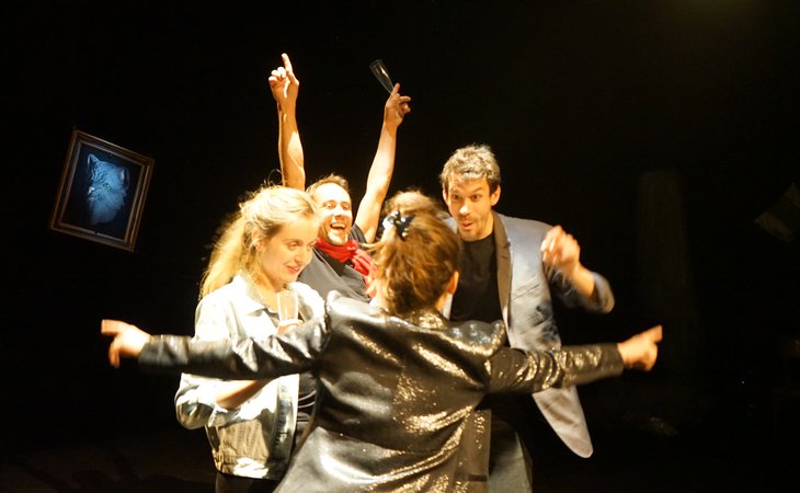 Photo Théâtre : Tout le monde est occupé / Cie La Ligne / Maïa Jarville