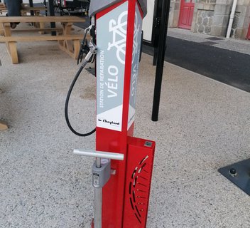 Borne de réparation et de gonflage vélo