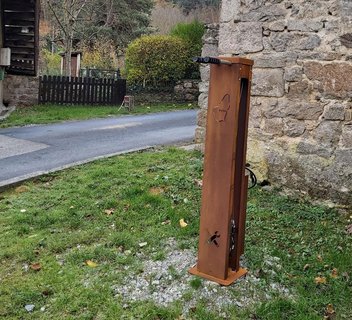 Borne de réparation vélo