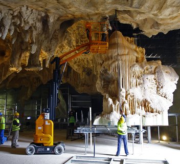 Photo Exposition : « Construire Chauvet 2 – Une aventure architecturale, scénographique et humaine »