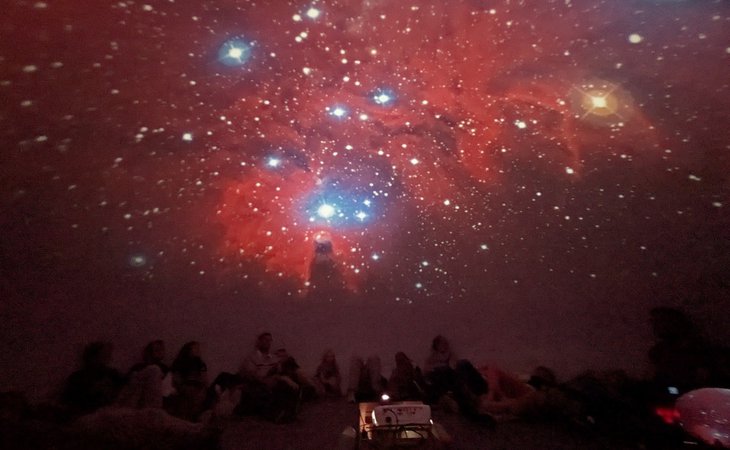 Photo Projection commentée dans le planétarium « La voute céleste et ses galaxies»