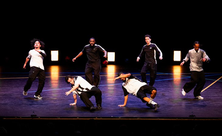 Photo Spectacle : Joga Bonito | Danse hip-hop et foot freestyle