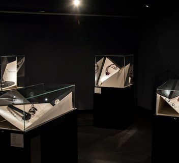 Photo Finissage de l'exposition anniversaire 10 ans de la Maison du bijou