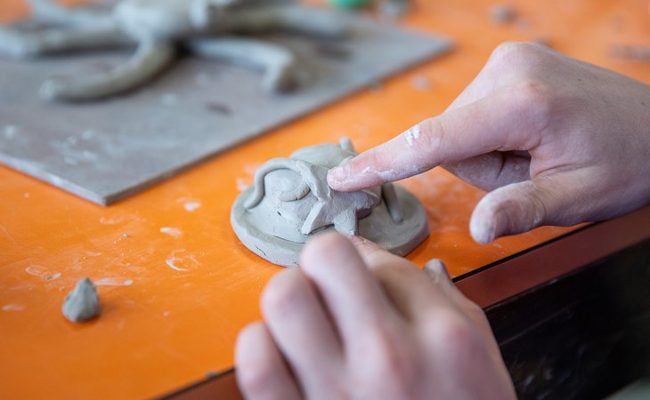 Photo Stage "Modelage : fabrication d'un mobile d'automne" pour enfants de 6 à 12 ans | durée 5h sur 2 jours