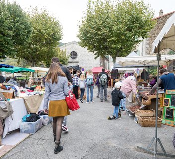 Photo Market of Saint-Pierreville