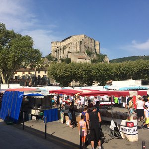 Marché hebdomadaire