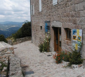 "Coeur d'Ardèche" Tourist Office - Information desk in Chalencon
