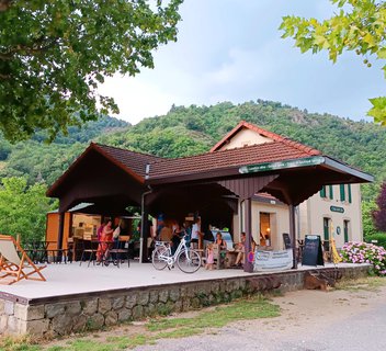 Photo Le Quai des Haltes - Snack terroir