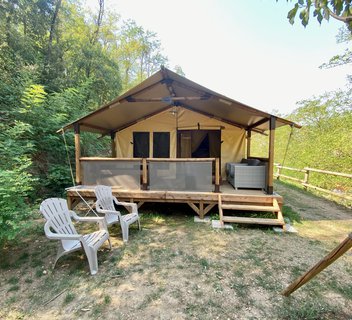 Tentes Safari au Flower Camping Le Mas de Champel****