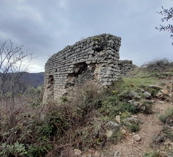 Les ruines du Château de Montagut