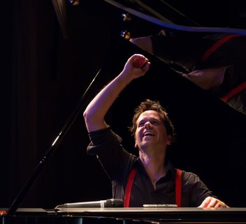 Photo Pierre-Yves Plat • Piano Show
