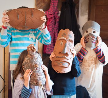 Photo Les échappées estivales : atelier enfant "Les mains dans l'argile"