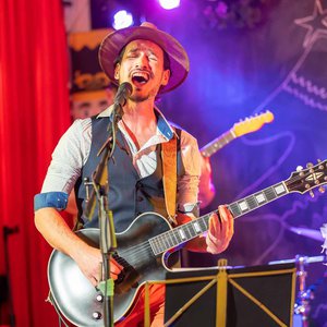 Concert en plein air - Marc Steel Guitar