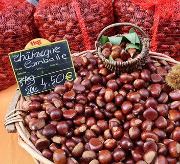 Photo Castagnade (fête de la châtaigne) de Chalencon