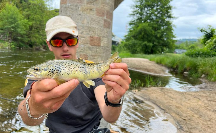 Photo Pêche guidée en Ardèche - Une expérience unique au cœur de la nature